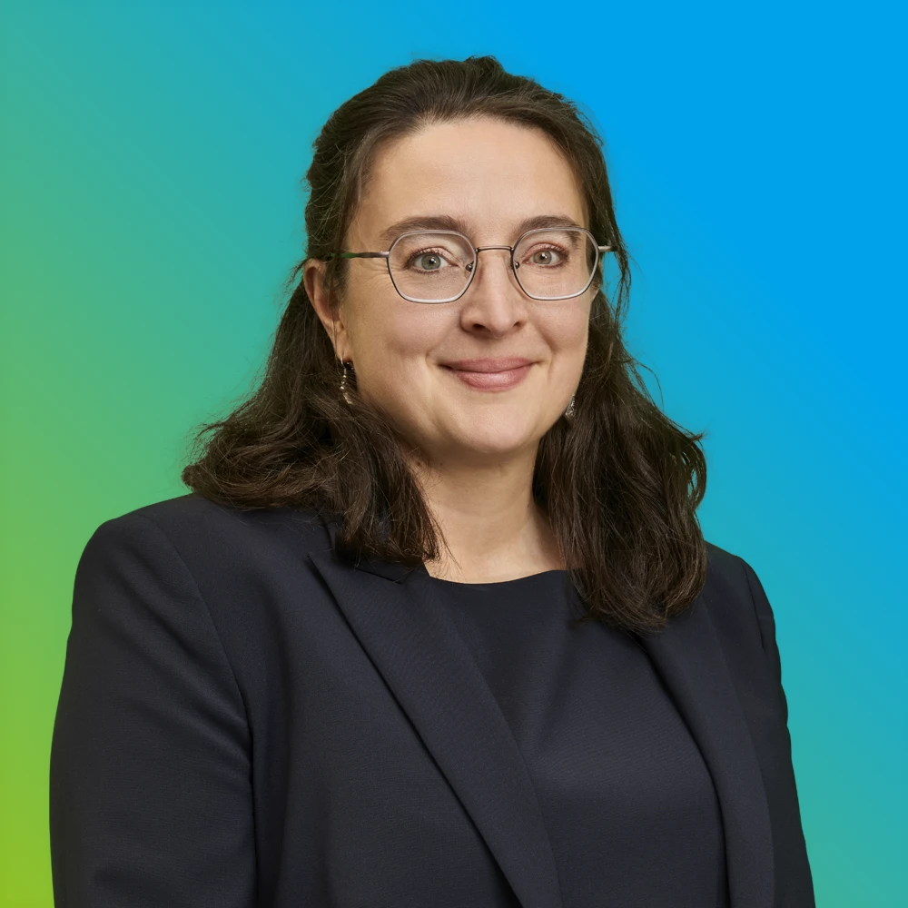 Personenbild_Stefanie_Huber